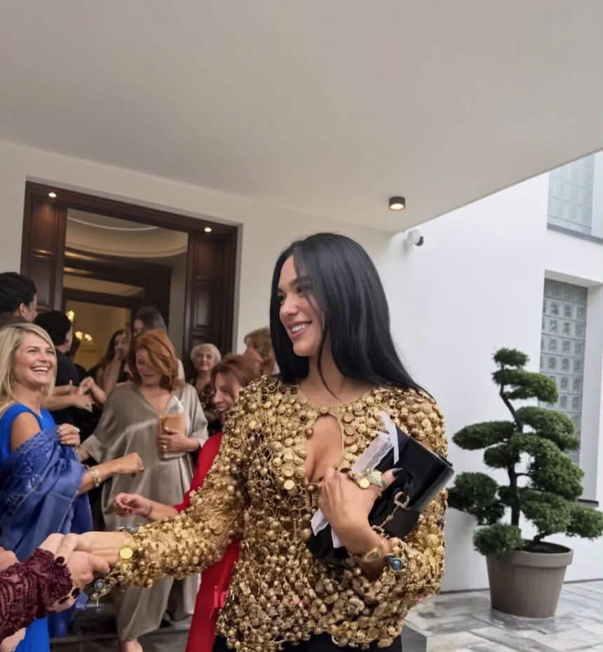 radicalrebrand's tweet photo. Dua Lipa is currently in Kosovo attending a wedding 😭😭😭 https://t.co/XEMdYmLddO