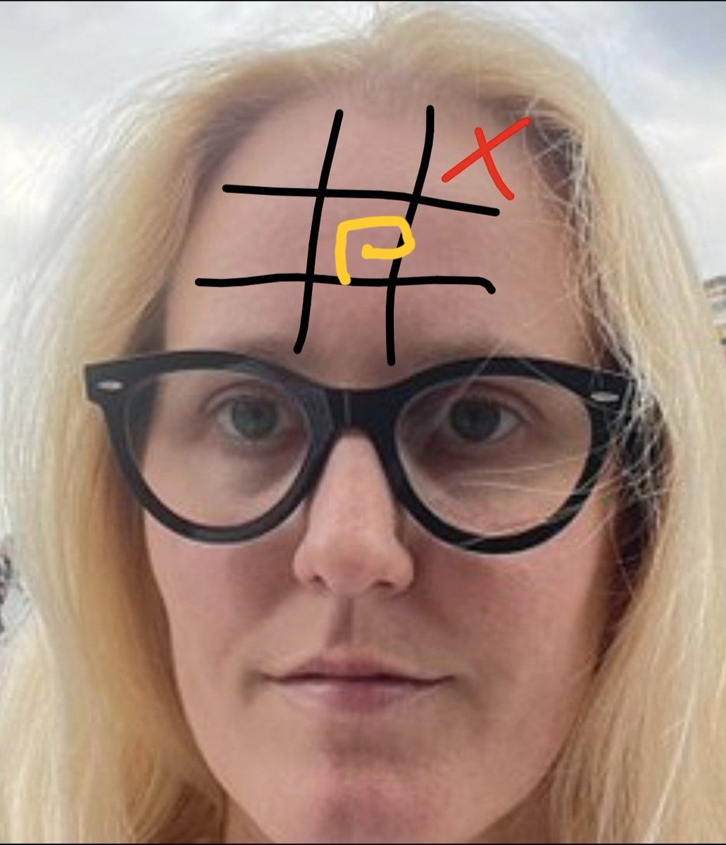 mosselfluister's tweet photo. @BatlicKapitein @ibuhre Is goed. Hierna een potje dammen? https://t.co/xohVS3unT7
