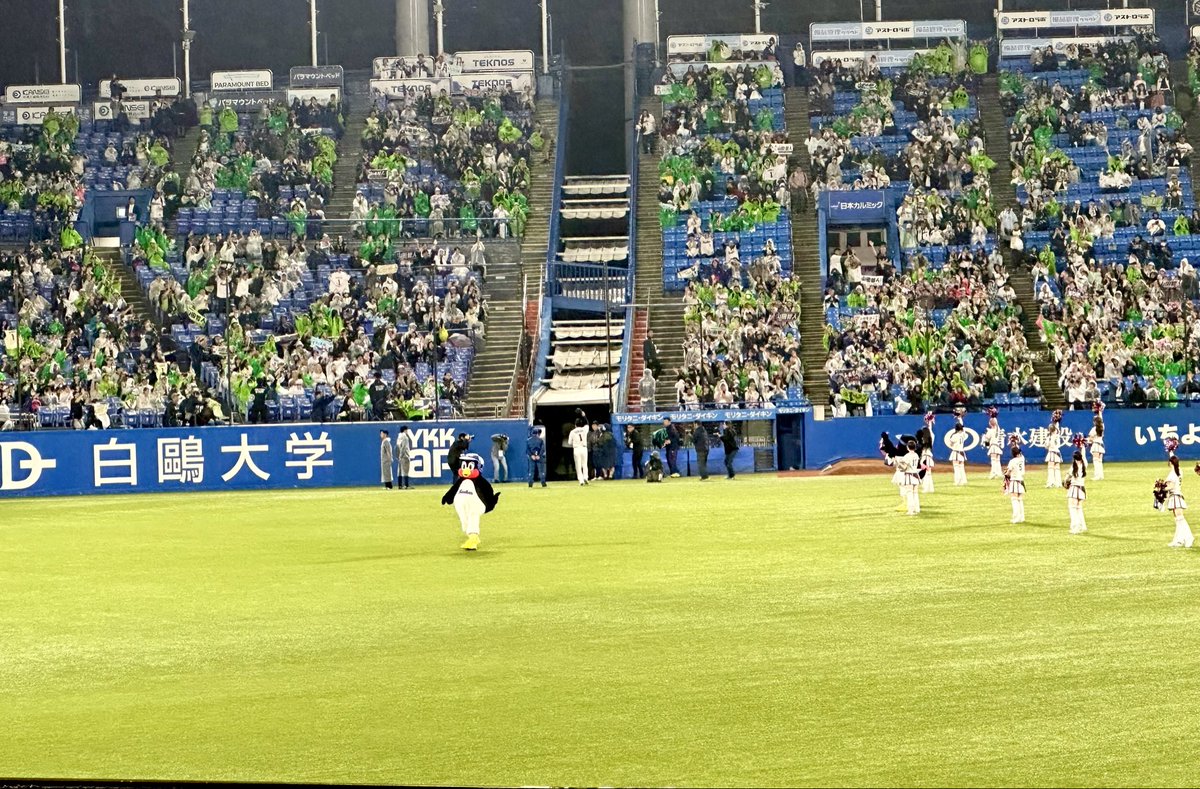 lemontei629's tweet photo. ミスタースワローズ！山田哲人🐧⛱️ https://t.co/Xh7njBBDHy