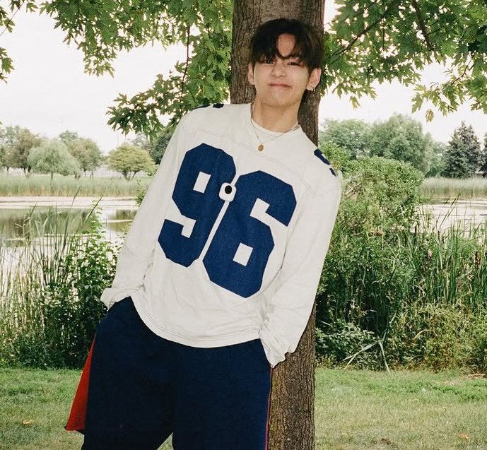 Taevimyloml's tweet photo. Tae tae 😭❤️ https://t.co/f8vy4JyX6A