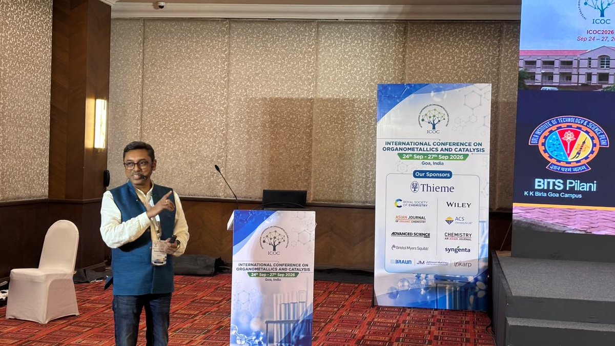 icoc_2026's tweet photo. 🔬🎤 Exploring fascinating chemistry at #ICOCIV2026! 
Prof. Addinarayana Doddi, is delivering an engaging Short-Invited Lecture, sharing fresh ideas and thought-provoking scientific insights. ✨ https://t.co/vyHTgtNpg5