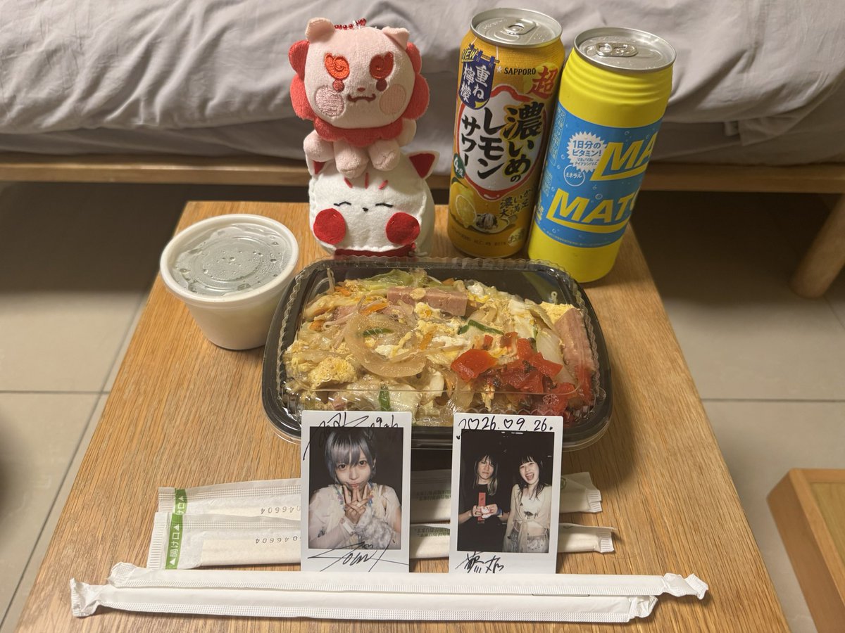 xx_eep's tweet photo. 今できる1番かわいいつくもろみシリーズ
阿吽でシーサーらしい蓼丸
沖縄のチャンポンは米。750円具沢山味噌汁つき750円。1kgくらいあるんじゃない？ってずっしり感お得すぎる。
タコスドッグも具たっぷりで良い https://t.co/nWlZxrJjSv