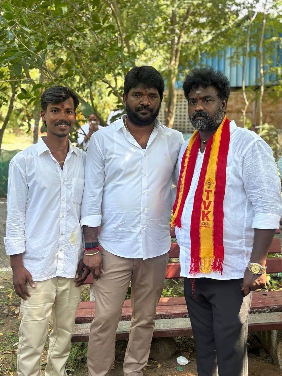 Omrmurugan2's tweet photo. . இன்று மதுராந்தகம் சட்டமன்றத் தொகுதி இடைத்தேர்தலில், தமிழக வெற்றி கழகத்தின் வெற்றி வேட்பாளர் திருமதி. மரகதம் குமரவேல் அவர்களை ஆதரித்து, மதுராந்தகம் மத்திய ஒன்றியத்திற்குட்பட்ட படாளம் ஊராட்சியில் பொதுமக்களிடம் வெற்றி வாக்குகளை சேகரிக்கும் பணியில், https://t.co/Z1BtO4d48S