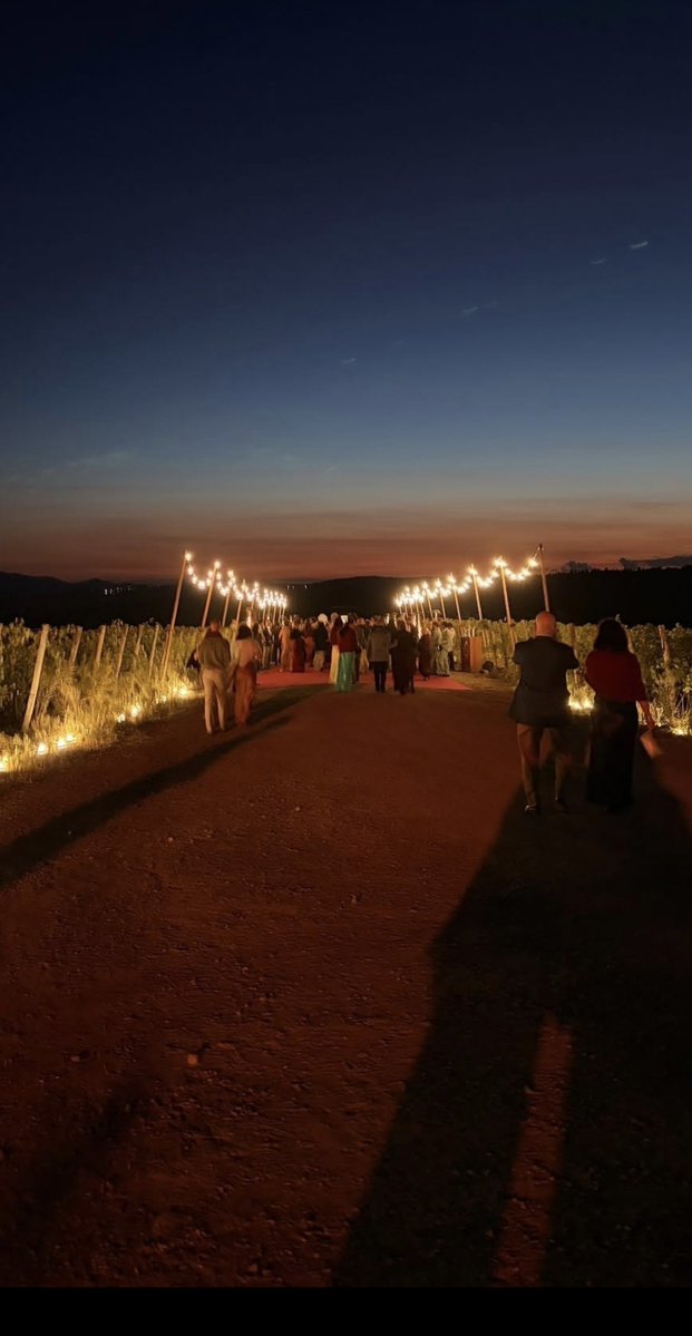 Redhead_Naya's tweet photo. Damiano &amp; Dove's pre-wedding dinner for their guests took place yesterday in Castiglion del Bosco and looked so magical 🥹😍 https://t.co/7vvmwIUZwC