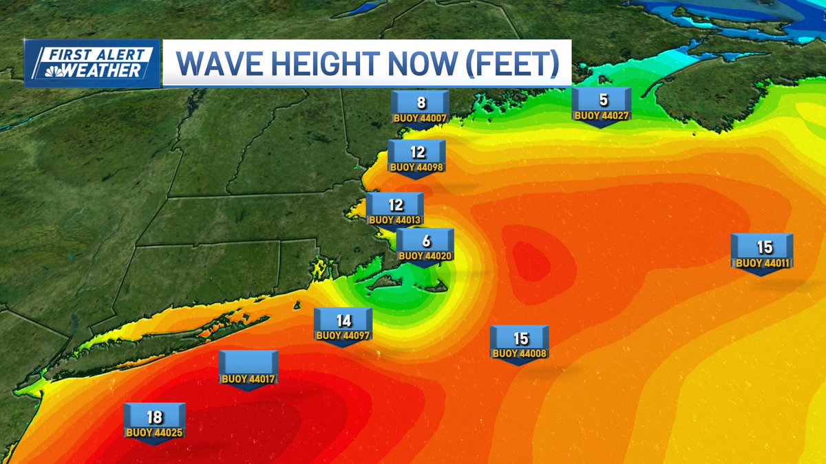 Pamelanbcboston's tweet photo. Low pressure has strengthened a bit. Latest surface analysis has 988mb, barely moving north.
Damaging wind at the coast thru the day, heavy rain in waves, and minor coastal flooding for the next few high tides.
#noreaster #saturday #currentsituation #NewEngland #coast https://t.co/1vQ0B7XVhU
