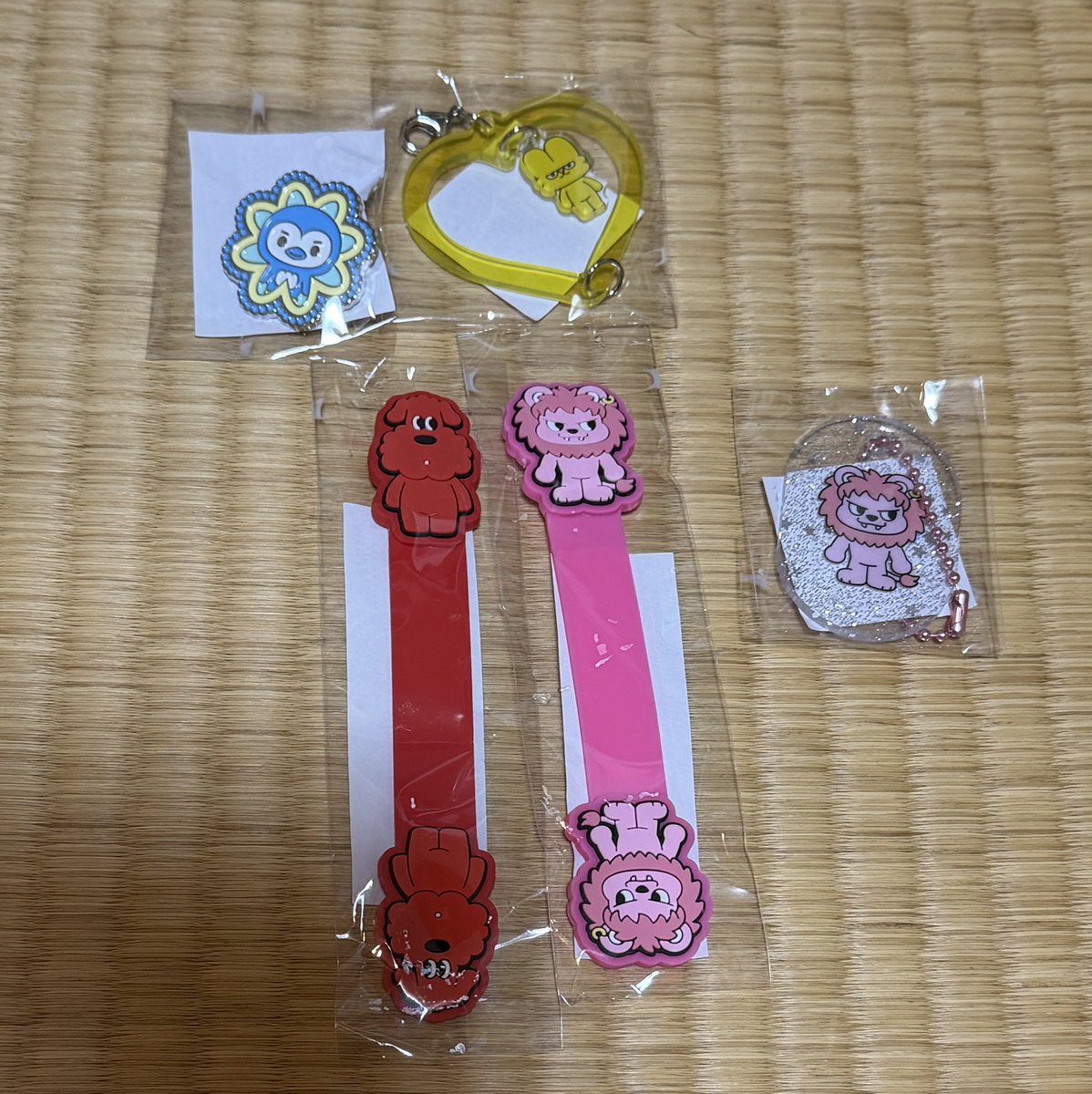 ju_hk811's tweet photo. M!LKカプセルトイ

譲)画像参照

求)山中

同種交換となります。

郵送にて取引お願いします！

#MILK交換 https://t.co/7p4vblHsvI