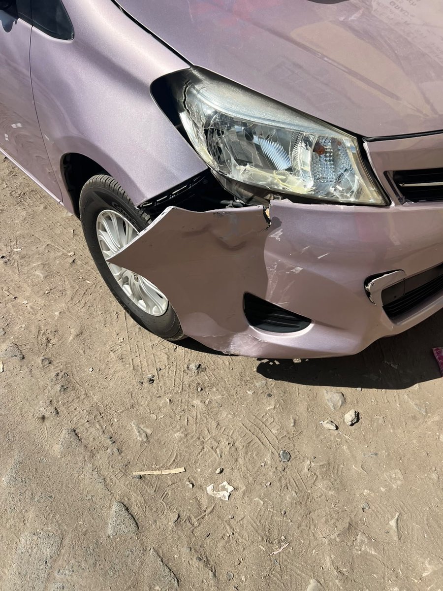 BonfaceSila14's tweet photo. @PoliceKE @DCI_Kenya HIT &amp; RUN BY MV KDU 345X. Traffic Buruburu &amp; Umoja 2 Area

The White MV hit MV KCU 706W along Moi Drive in Umoja 2 &amp; fled scene.

KCU 706W owner on way 2 report incident at Buruburu Police Station. 

KDU 345X should be reported if sighted.

Concerned Citizen. https://t.co/l7I2IA5m6u