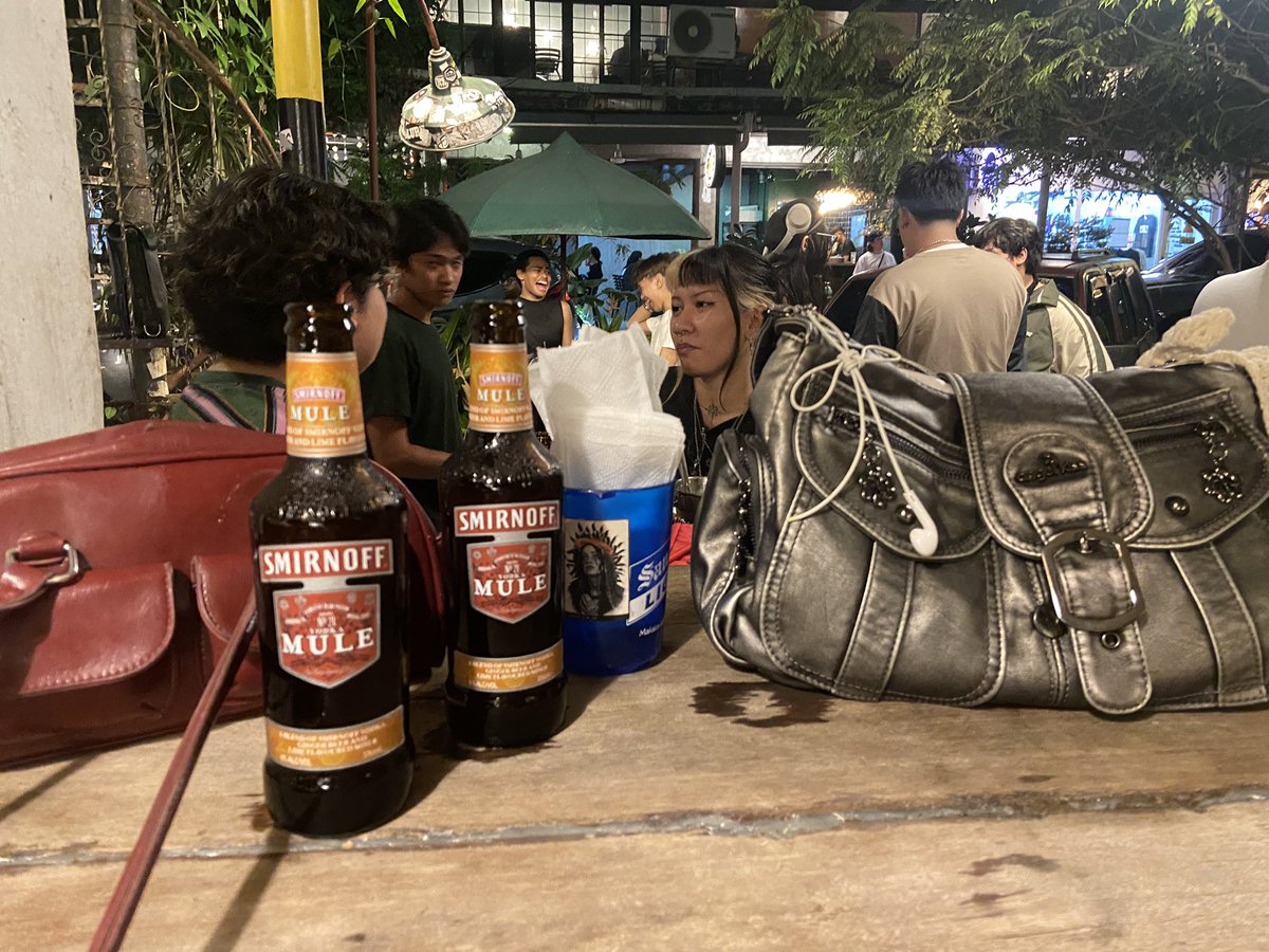 spiraaltual's tweet photo. cubao Saturday https://t.co/zpjS0aEAy5