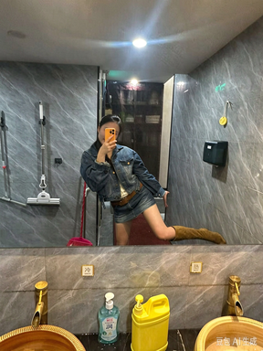 yuu__o711's tweet photo. 05年，身高170cm48kg，，无不良嗜好。性格温和，思想开放，有一些小众爱好。真心找一位阳光.相互尊重的固搭，点赞优先，留下坐标，私信我都会回。 https://t.co/bmHsp4nyPS