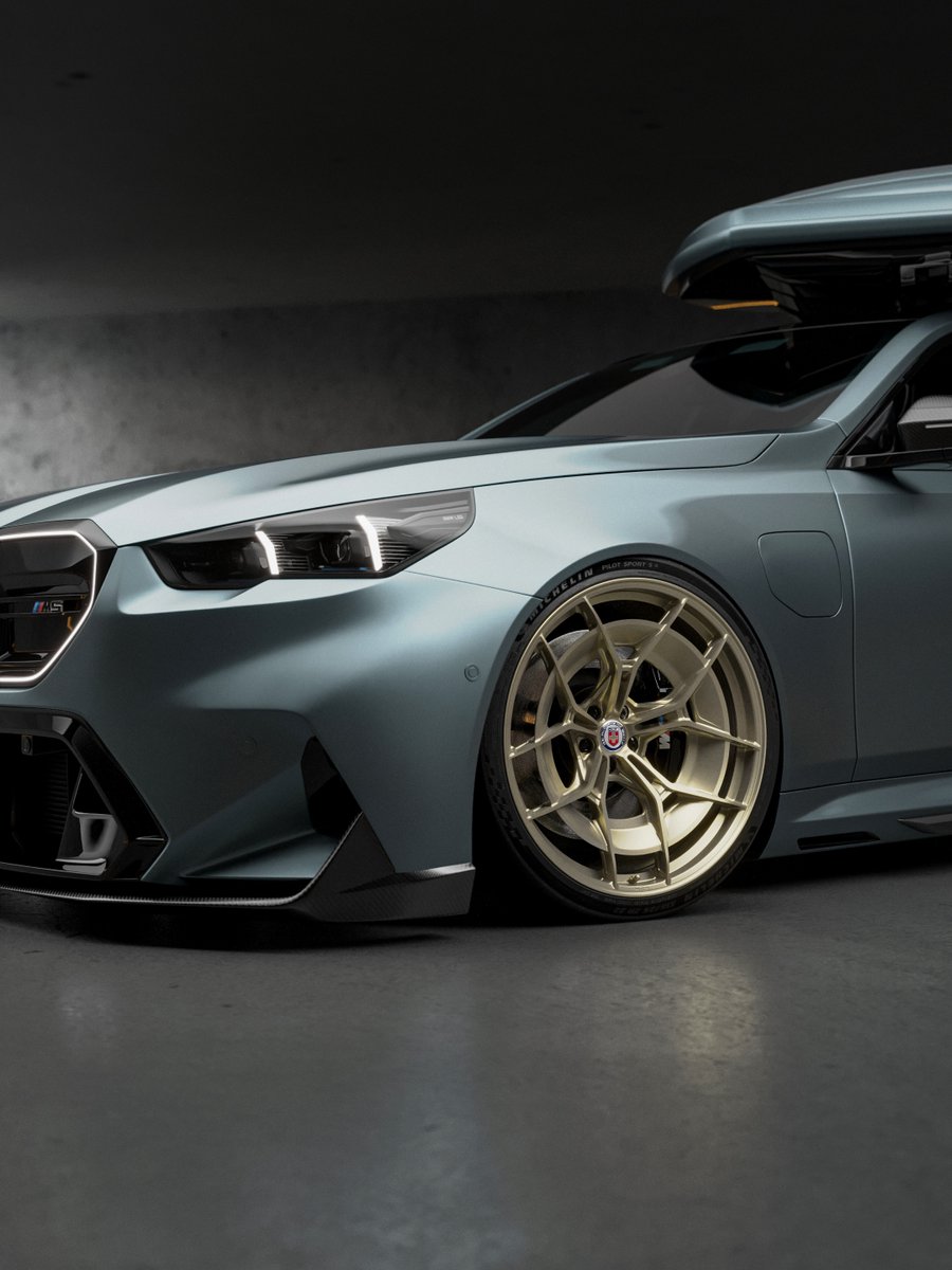 ApexDistrictX's tweet photo. BMW M5 Touring https://t.co/zZyUSVD5BJ