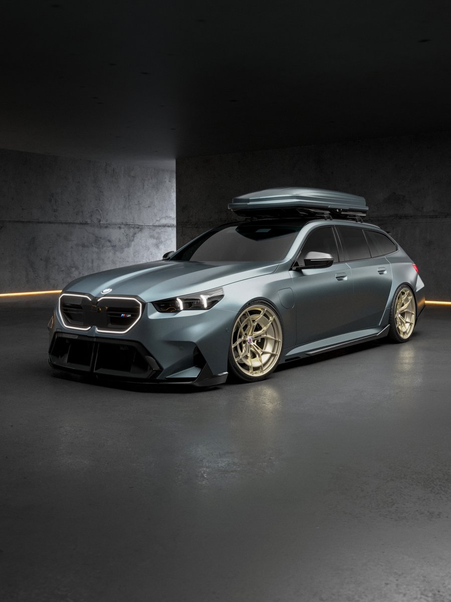 ApexDistrictX's tweet photo. BMW M5 Touring https://t.co/zZyUSVD5BJ