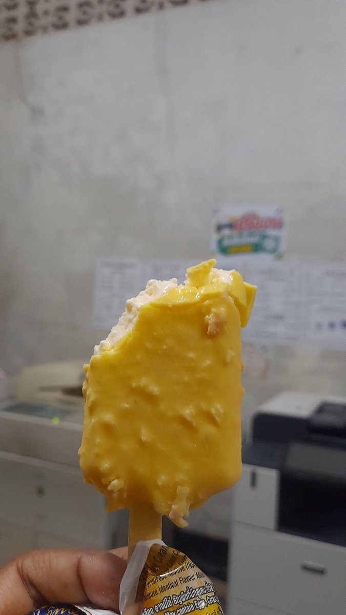 wlllest_'s tweet photo. ใครบอกเค็มวะะะ อร่อยชิปหาย ทำไมไม่ซื้อหลายแท่งTT  นัว ๆ  อร่อยจัดด👏👏 https://t.co/aqyiLaXPoy
