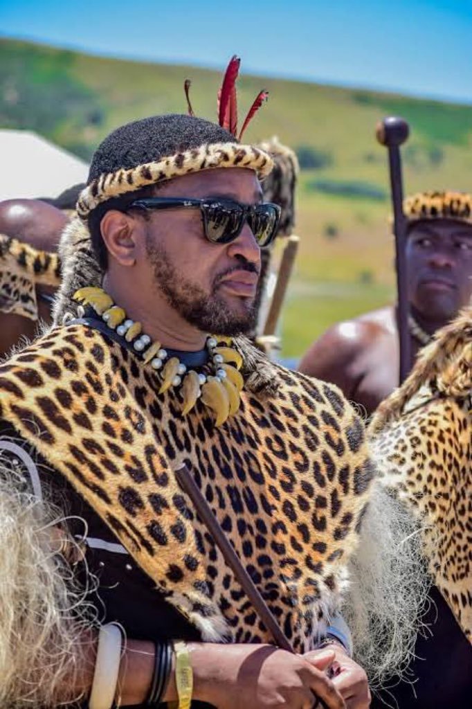 uNkosikhonaa's tweet photo. Mageba, u Zulu uyesabeka. Bayede!!! https://t.co/YXJSeqvdf2