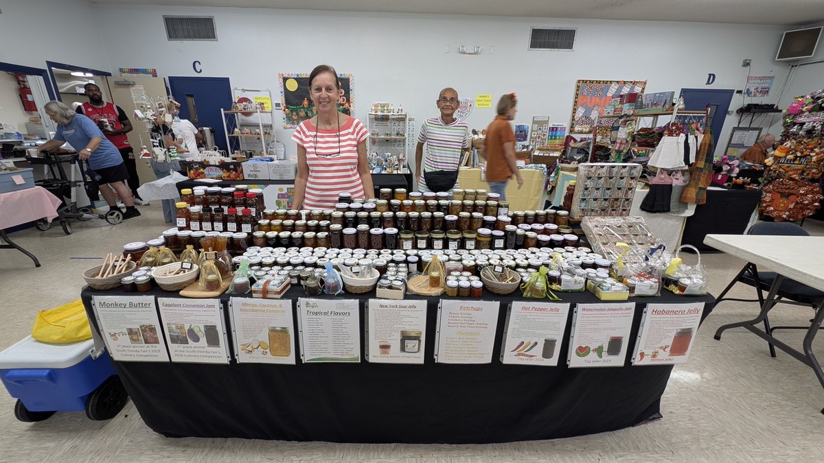 JpDelights's tweet photo. Hi #Plantation 👋 Find us at booth M1 today & tomorrow from 9-5 at Our #Lutheran #Church #Fall #Craft Show
8001 NW 5th St, Plantation, #FL 33324
Try our #strawberry #flavors:
🍹 Strawberry #Margarita #Jam
🥝 Strawberry #Kiwi
🍌 Strawberry #Banana
🍑 Strawberry #Peach #Daiquiri https://t.co/eE48NbyH7H