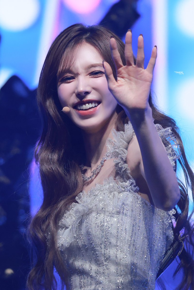 Taek0321's tweet photo. 260926 Disney Hits LIVE
오늘도 수고했어요🩵
#웬디 #WENDY https://t.co/5iu7PPZMrt