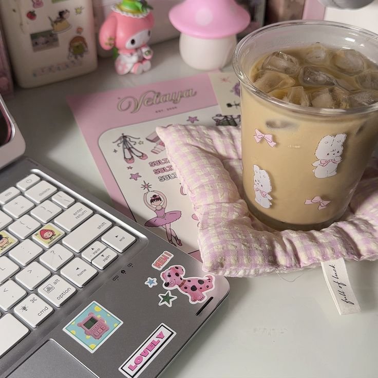 readbyjisung's tweet photo. hi hi, looking for #booktwt mutuals ♡ ‧₊˚ ⋅ ౨ৎ  ‧₊ .ᐟ 

୨୧ she/her, 25 
୨୧ my fave genres are horror, mystery, thriller, &amp; litfic! 
୨୧ cr ; widow's point, the complete haunting
୨୧ latest reads: dracula, diavola
୨୧ also a big kpop stan (guess my ults lol)

♡/↻ to be moots https://t.co/6VOLwIuVhG