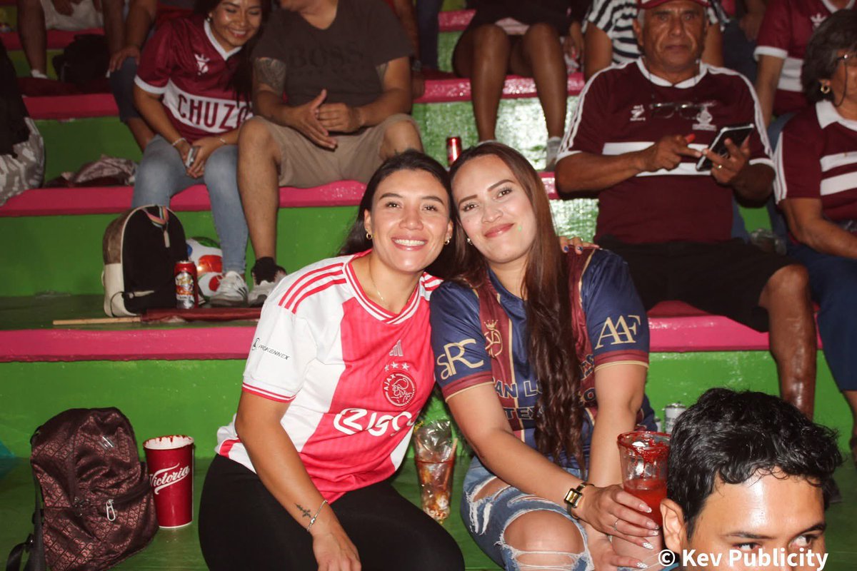danizuir's tweet photo. Chuzas San Lorenzo Texcoco 💙❤️⚽️🫰🏼 https://t.co/sMwJ8FFIfi
