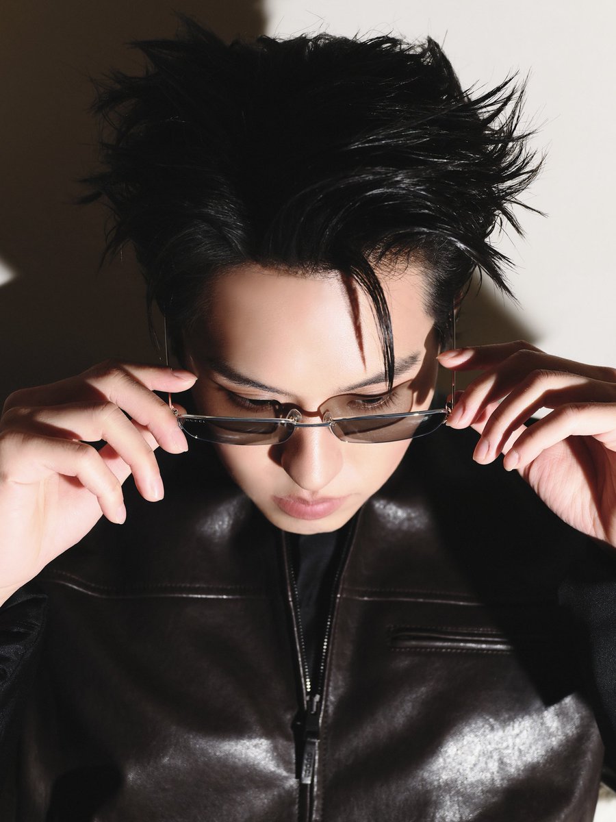 gangwayth's tweet photo. #GangwayNews บิวกิ้น - พุฒิพงศ์ อัสสรัตนกุล Gucci Brand Ambassador จากแฟชั่นโชว์ Gucci คอลเล็กชั่น Spring - Summer 2027 ณ มิลาน ประเทศอิตาลี

BILLKIN X GUCCI SS27
#GUCCISS27xBILLKIN 
#BILLKINBAGUCCI
#Bbillkin https://t.co/VJiH34x01e