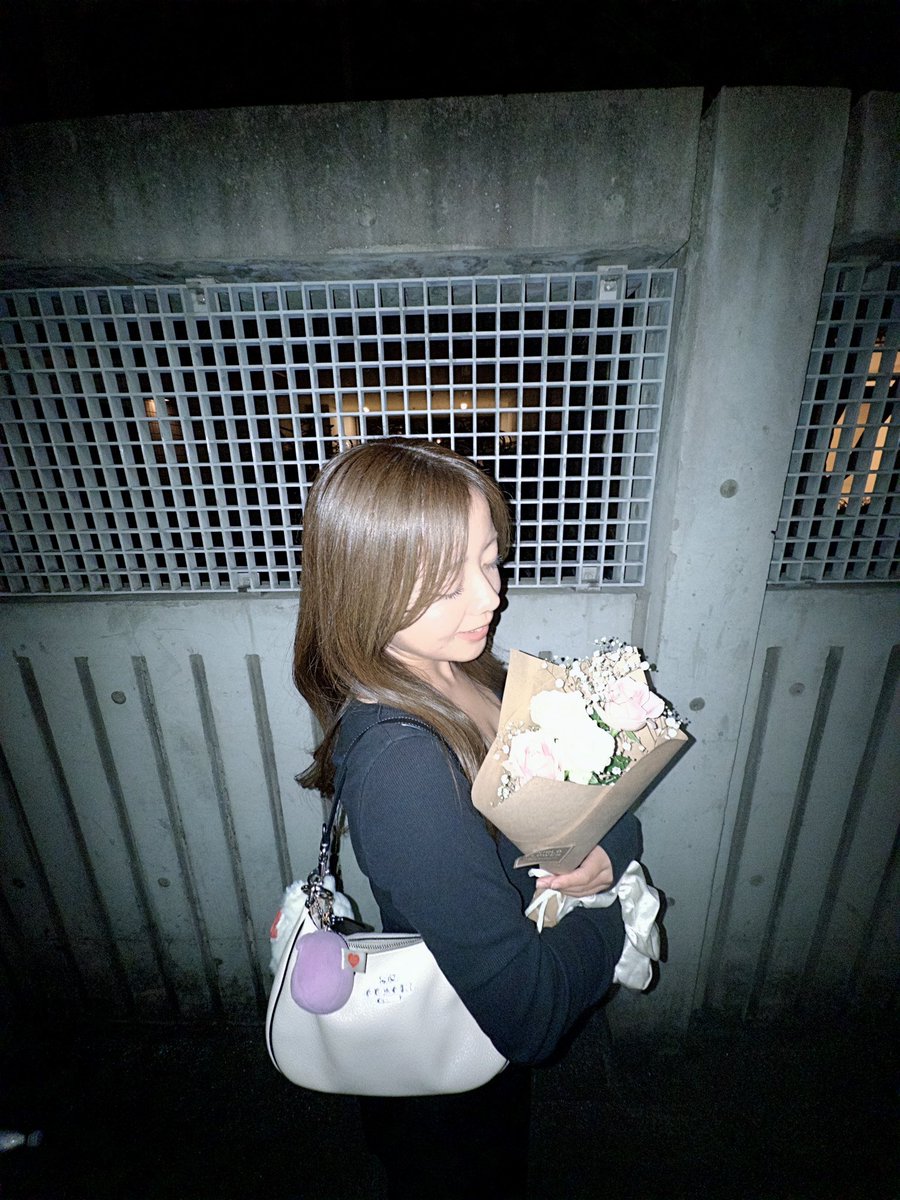 xhdktoa's tweet photo. 23歳になりました♡
もっともっと可愛くなります♡ https://t.co/cv9NihwyuA