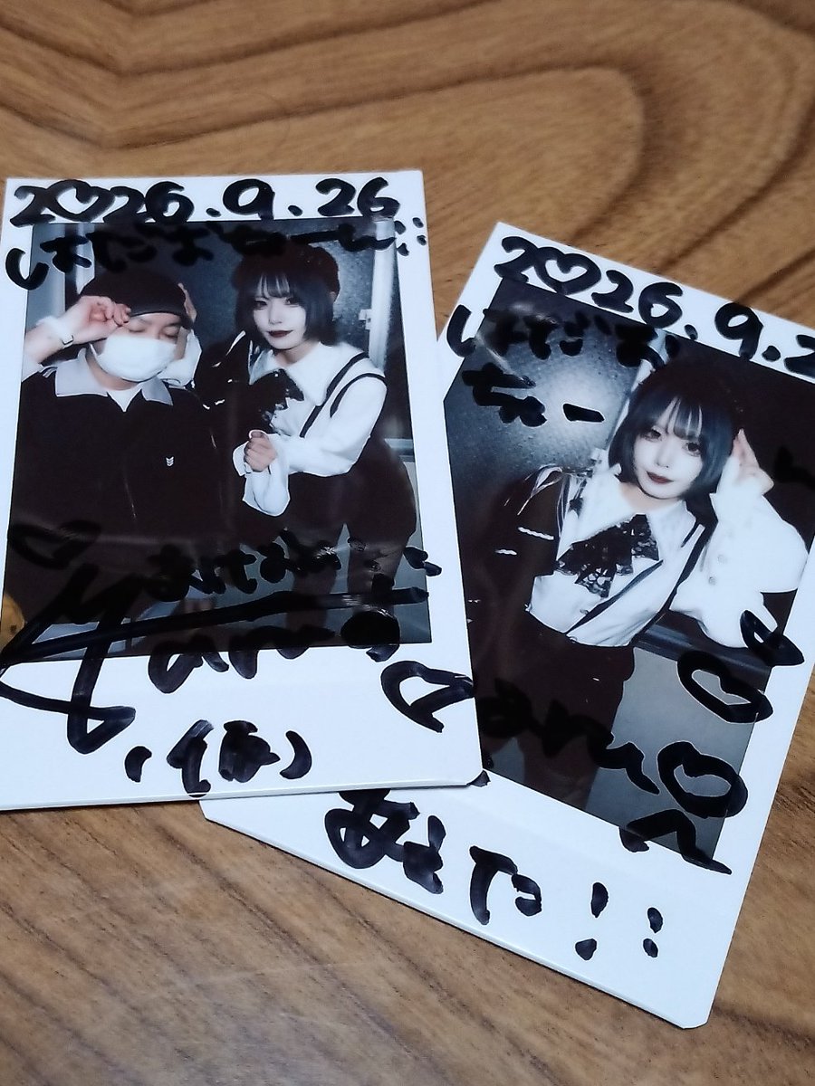 or_schaf's tweet photo. 初独ちゃんず。ゴシックな出で立ちで素敵でした。なんか3人見てたら不思議な感覚に🙈
髪色も衣装も意外な感じだったけど、めちゃ似合ってて良いですね🤤ファッションショーで着てた衣装もとてもよかった!
#まる
#独ちゃんず
#まるっと倶楽部
#DRESSMEPOISON https://t.co/fVGPfbAHJ2