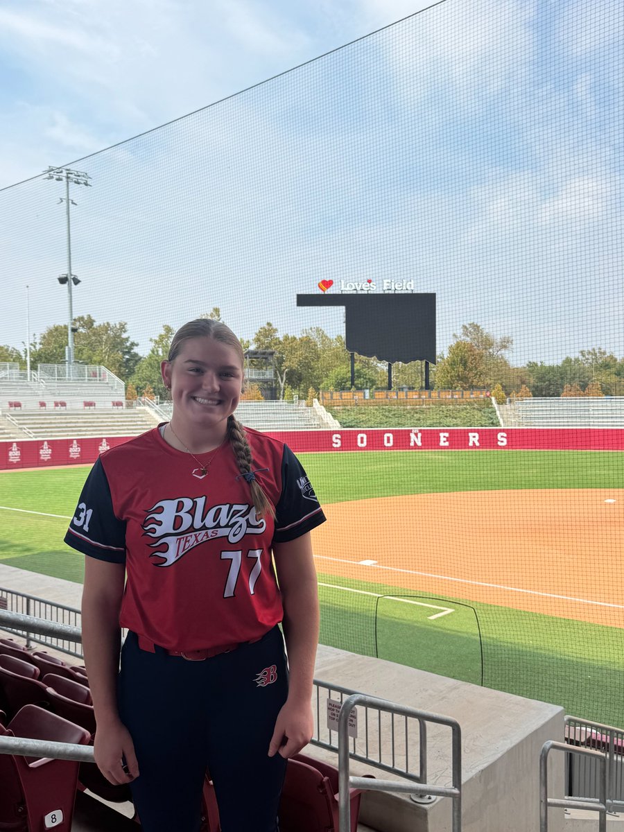 ACamden2031's tweet photo. Great first day at @OU_Softball Camp with @GassoPatty @jtgasso 🥎 Great Experience and Great Competition!  I only hit 3 💣s over, but did manage to break another bat! 

@KaeganRenee @jbslimp @HollandIsd https://t.co/YRZeVZaj2R