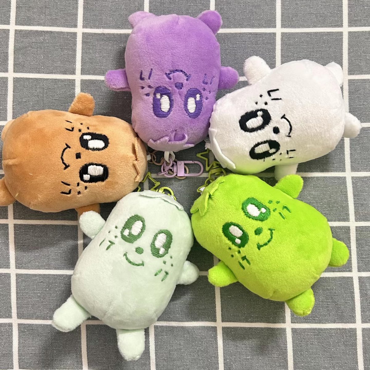 hevjeooo's tweet photo. kimja potato
kimja eggplant
kimja radish
kimja matcha
kimja mint https://t.co/8KVn3piZWu