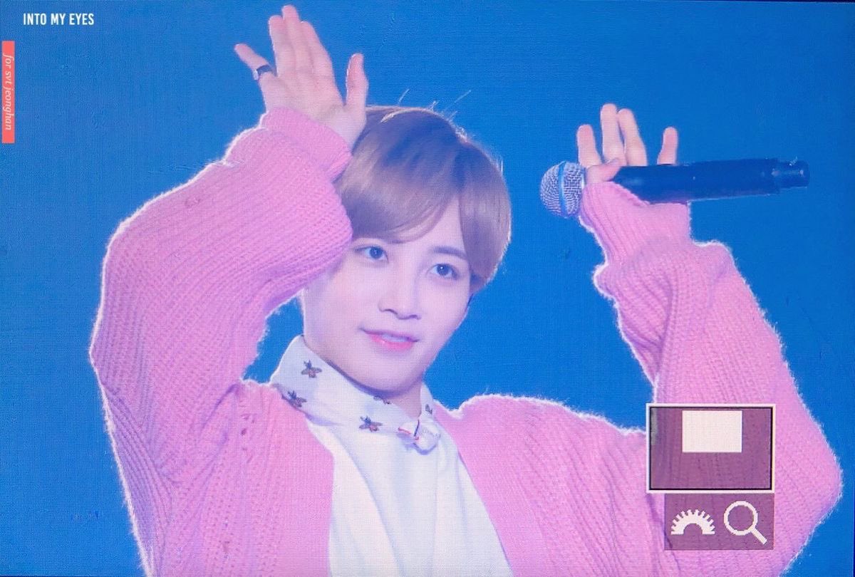hhxt_'s tweet photo. 세계 토끼의 날 🐰💕 https://t.co/lzpCN2es4q