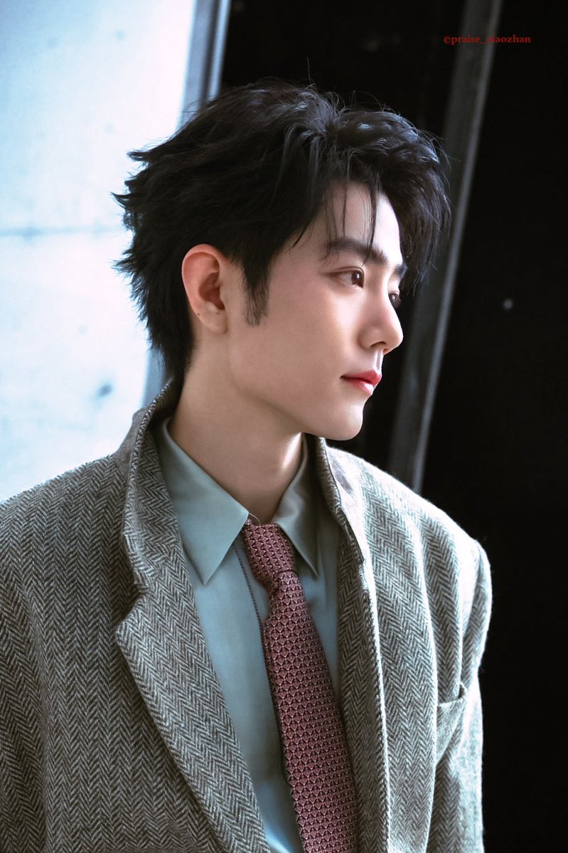 xiaozhan91_1005's tweet photo. 얼굴은 토끼
몸은 회색늑대 https://t.co/4vn7ZBay87