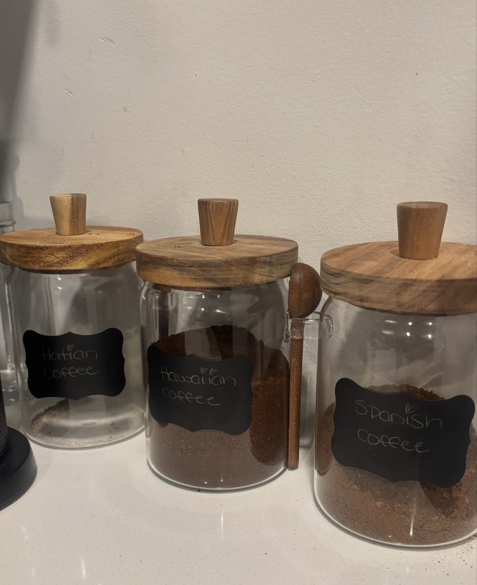 Diamond_i8u's tweet photo. Burn incense &amp; ground coffee yourself☕️ https://t.co/rqMEpNqU4q