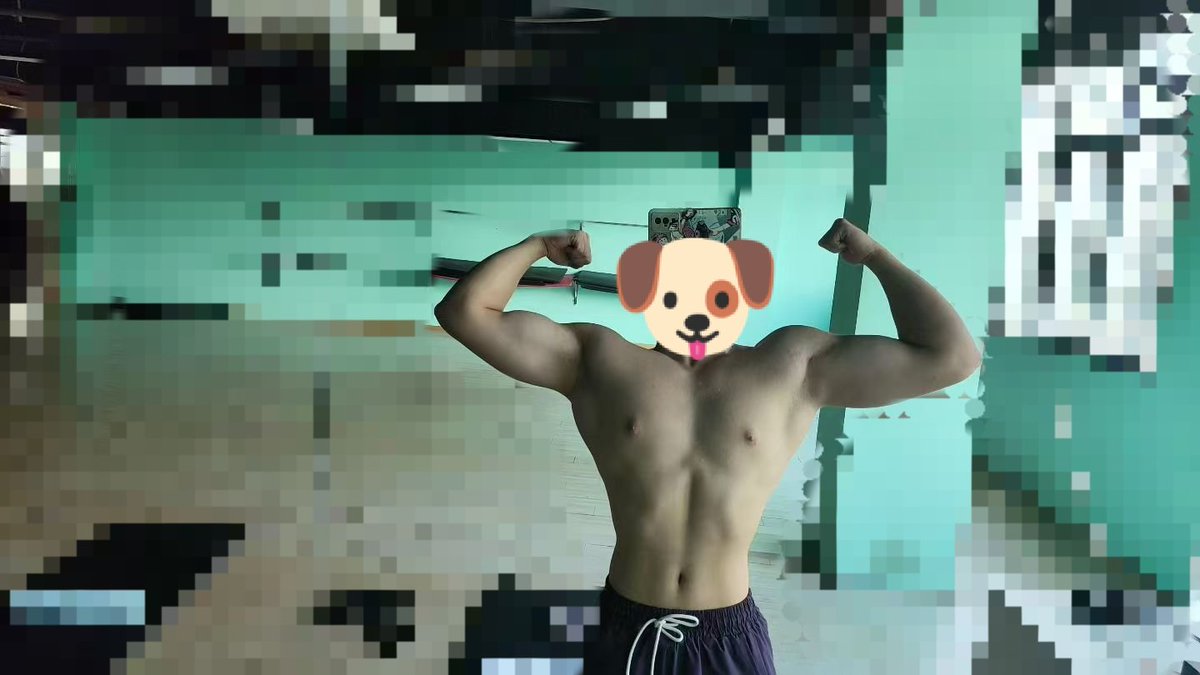 LieYangPuppy's tweet photo. 不要随意羡慕健身房的肌肉男，因为他们也许有不为人知的一面..... https://t.co/yzNyVi6K5z
