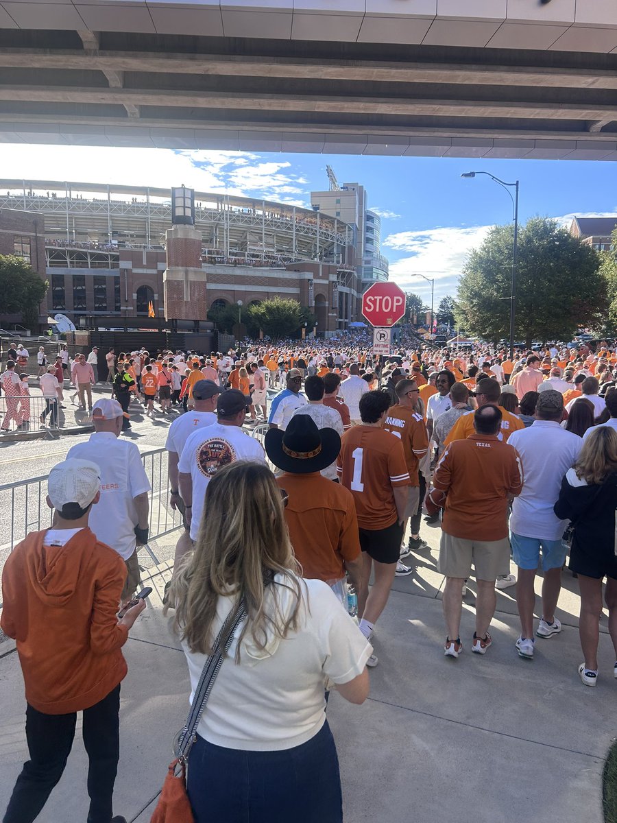 EastTNFB's tweet photo. There’s WAY more than 100k people around the stadium. Vol Nation we have outdone ourselves. Let’s have a day to remember! https://t.co/tkVlpScQAa