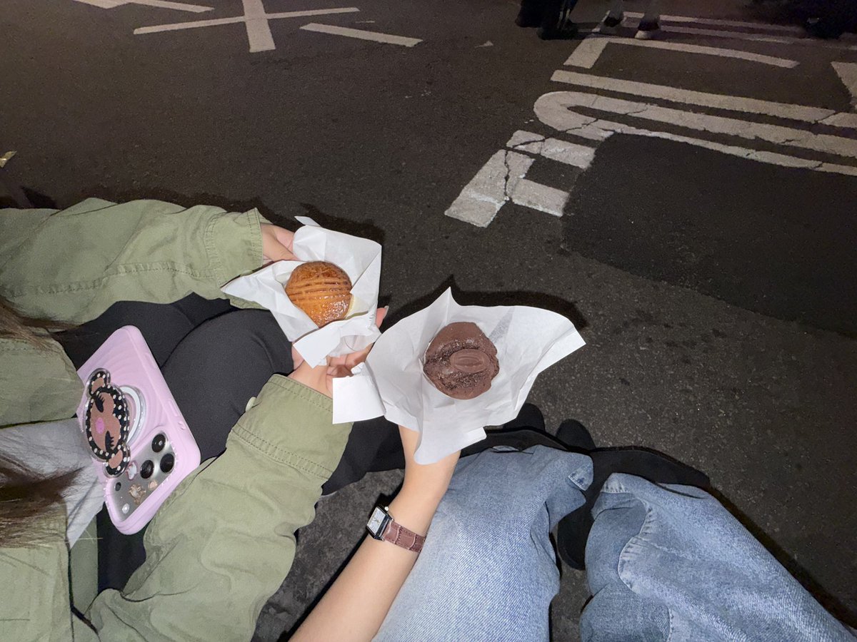 jijisukki's tweet photo. 지금 딱 청계천갈날씨🚶‍♀️🚶‍♀️🌮 https://t.co/NqzVNHOqed
