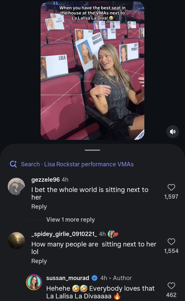 manobanMonster's tweet photo. LISA seating at the VMAs made everyone confused😂 https://t.co/nTiV6kAPi6