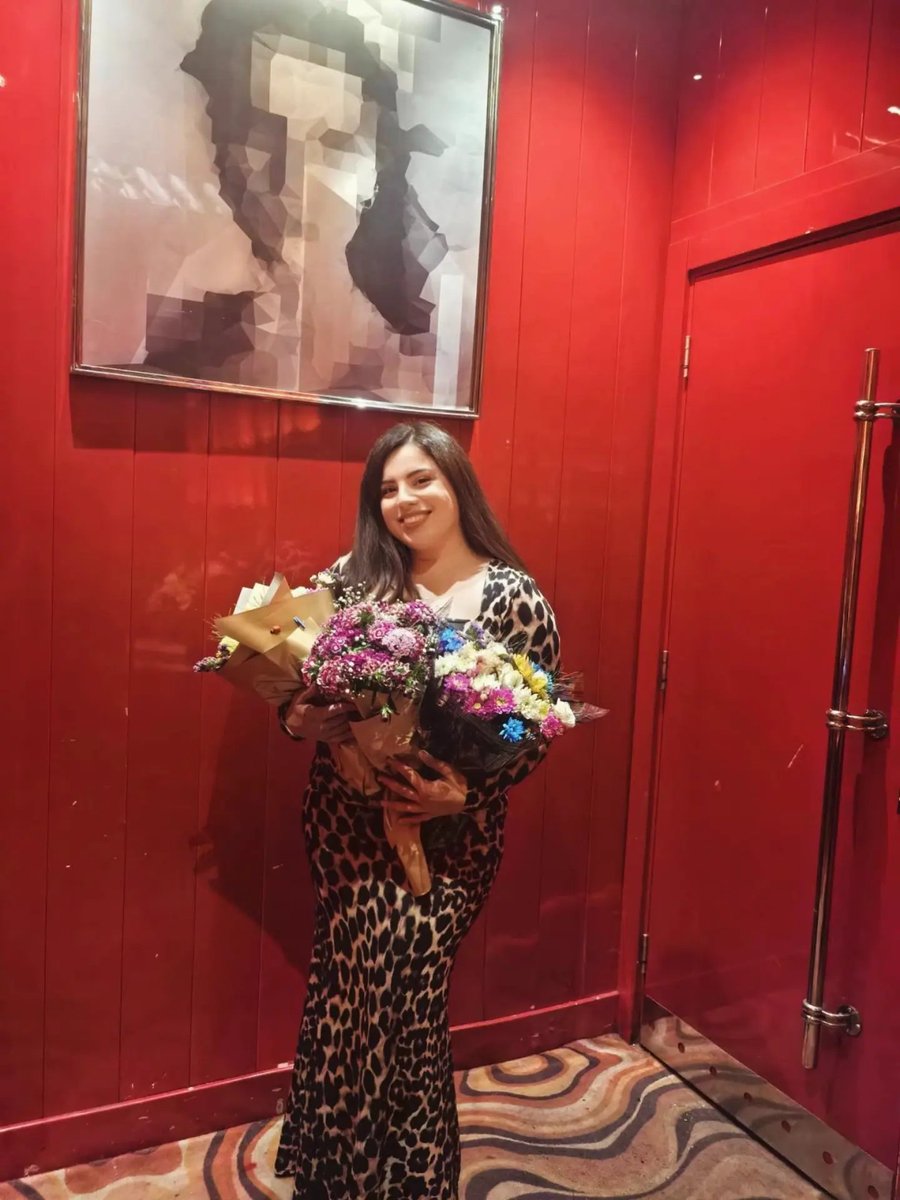 ebrcetin's tweet photo. I'm officially old #32 💐 https://t.co/WAm65I6r6n