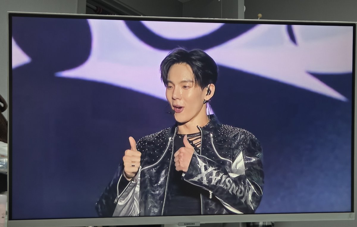 maya221131's tweet photo. 나도 직관중 https://t.co/YcU4vNSePn