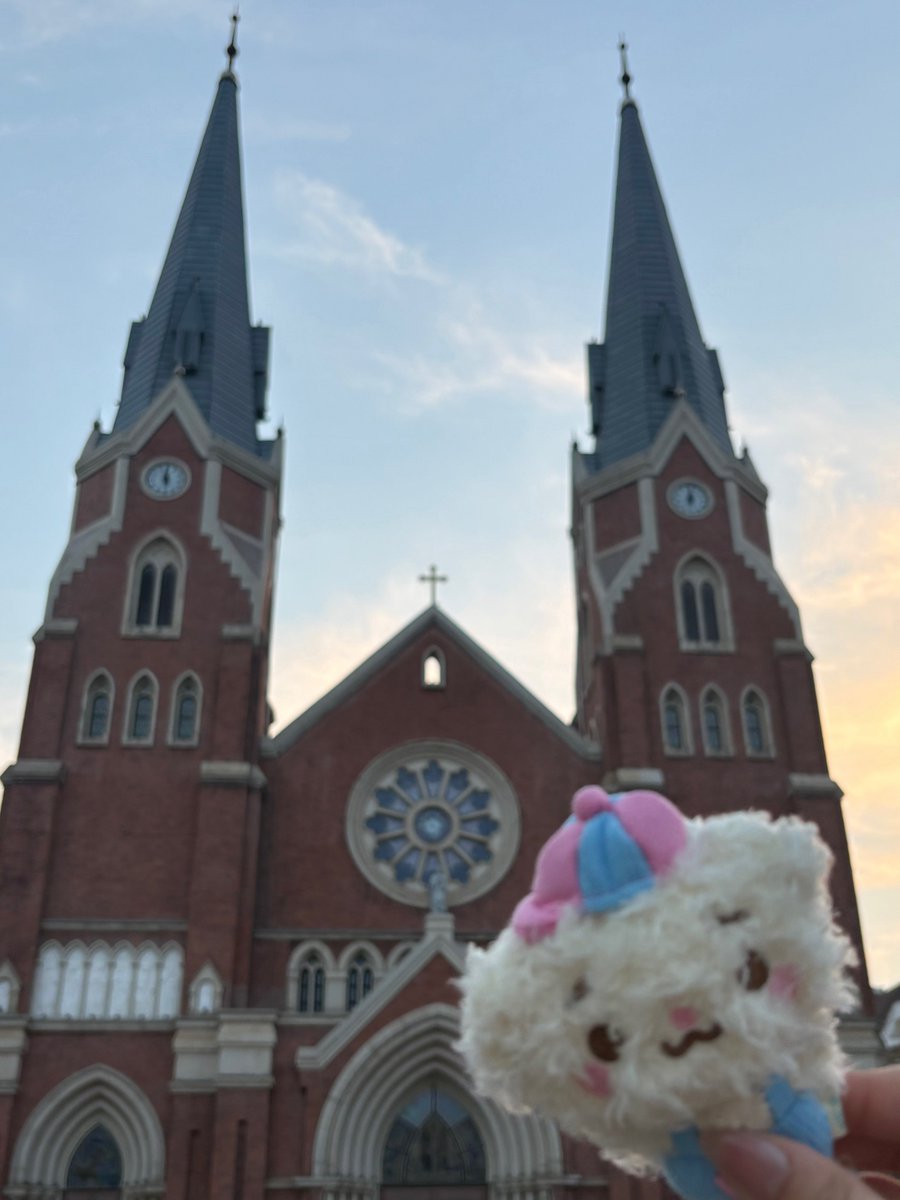 H2H_Lovers24's tweet photo. #CARMEN Weverse Comment 

👤: A day out with Bingping… 🫶

🌴: Wow~

#Hearts2Hearts #하츠투하츠 #카르멘 https://t.co/3WKxT33HNl