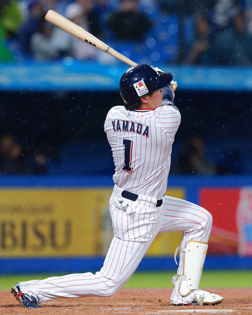swallowspr's tweet photo. ／
#JERAセ・リーグ 速報⚾️
＼

9月26日(土)の #月間JERAセ・リーグAWARD ノミネート選手は9回裏、代打でサヨナラ2ランHRを放った #山田哲人 選手です！

詳細はこちら https://t.co/TENAvwgxVM
JERA協賛特設ページ https://t.co/4fAH3jxF8J

#JERA #灯セ #swallows #燕心全開 https://t.co/XlaNhdi2RT