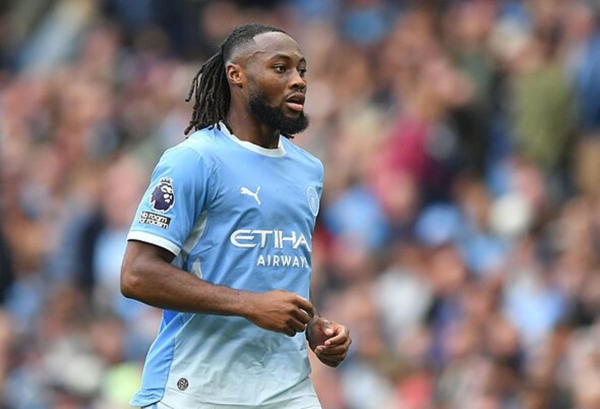 FullTimeX_'s tweet photo. 🚨𝗕𝗥𝗘𝗔𝗞𝗜𝗡𝗚: Arsenal are interested in signing Antoine Semenyo from Manchester city if the club gets remove from the premier league.

Arsenal feels like an offer between £50-£65m will be accepted by city if they're removed from the league to championship or League two. https://t.co/JEgfTTQTv6