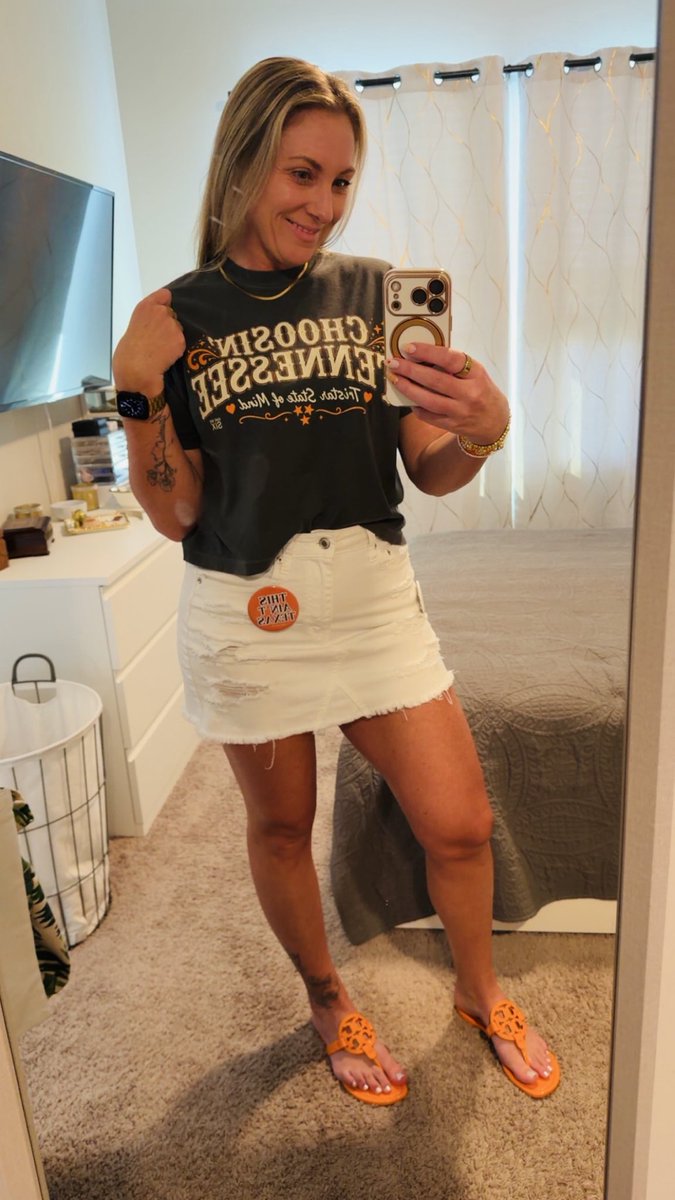 Kelly__Harpin's tweet photo. Choosn’ Tennessee 🍊 #GBO https://t.co/CcDaZdRBKc