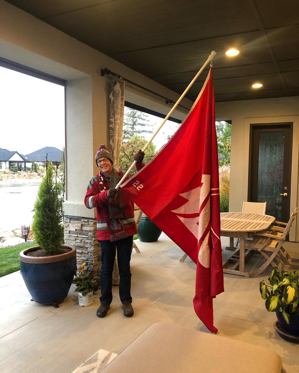 KiraBottles's tweet photo. Thinking of Dad on his favorite day of the week. @olcrimson day as he started calling it. Two Ol’Crimson days from now we’ll be walking to end Alzheimer’s with @alzassociation! Let’s fund research and protect memories!  #gocougs https://t.co/XAMHpSCuGU https://t.co/jEGgoYjsj7