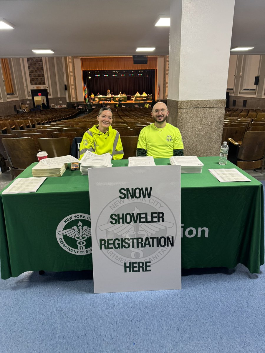 NYCSanitation's tweet photo. Today in Manhattan: 
Register now to become an Emergency Snow Shoveler for upcoming winter storms!

Pay starts $30/hour, there will be paid orientation and a fast-track program for payment. 

We are indoors at: 
Manhattan Center for Science and Mathematics 260 Pleasant Avenue, Manhattan
9AM to 5PM 
If you travel today, please be careful. More info at https://t.co/5ebo1Oxa3Q