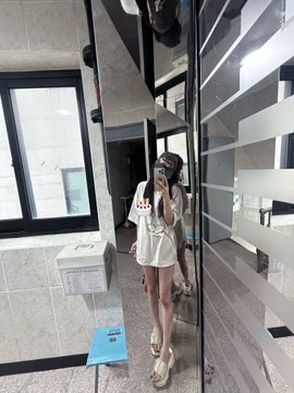 DomitilaCayo's tweet photo. 얘들아 주말인데 머하닝
#부산 #노예 #로망트 https://t.co/LrxzsuY7NR