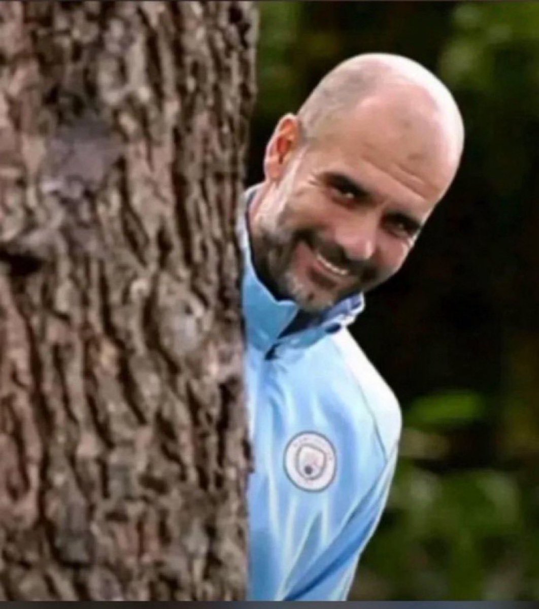 RobbensBall's tweet photo. Pep Guardiola after handing Manchester city over to Enzo Maresca with 114+1 charges and then watching from a distance...😃😃😃 https://t.co/PuN23qtBZD