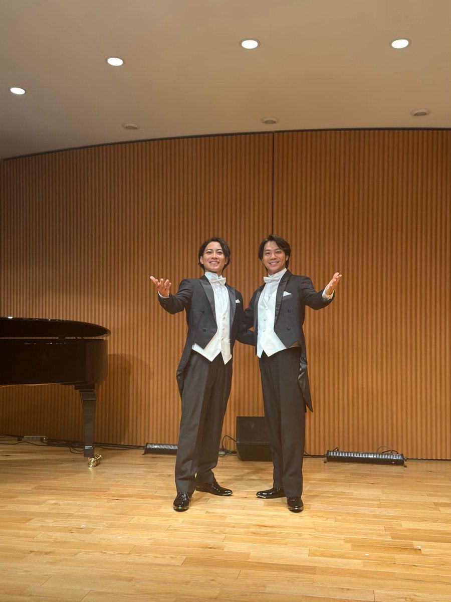 bmk_okometani's tweet photo. 本日は、
「俺たちの！未だヒット曲のない音楽会2026」でした！

クラシック音楽に縁がなかった自分ですが
去年よりもパワーアップした歌をお届けするべく熱く充実した期間でした！

たくさん歌って踊ってお話して
楽しい2公演でした✨
来てくれた方
ありがとうございました✨ https://t.co/hIQ4hDH6Mt