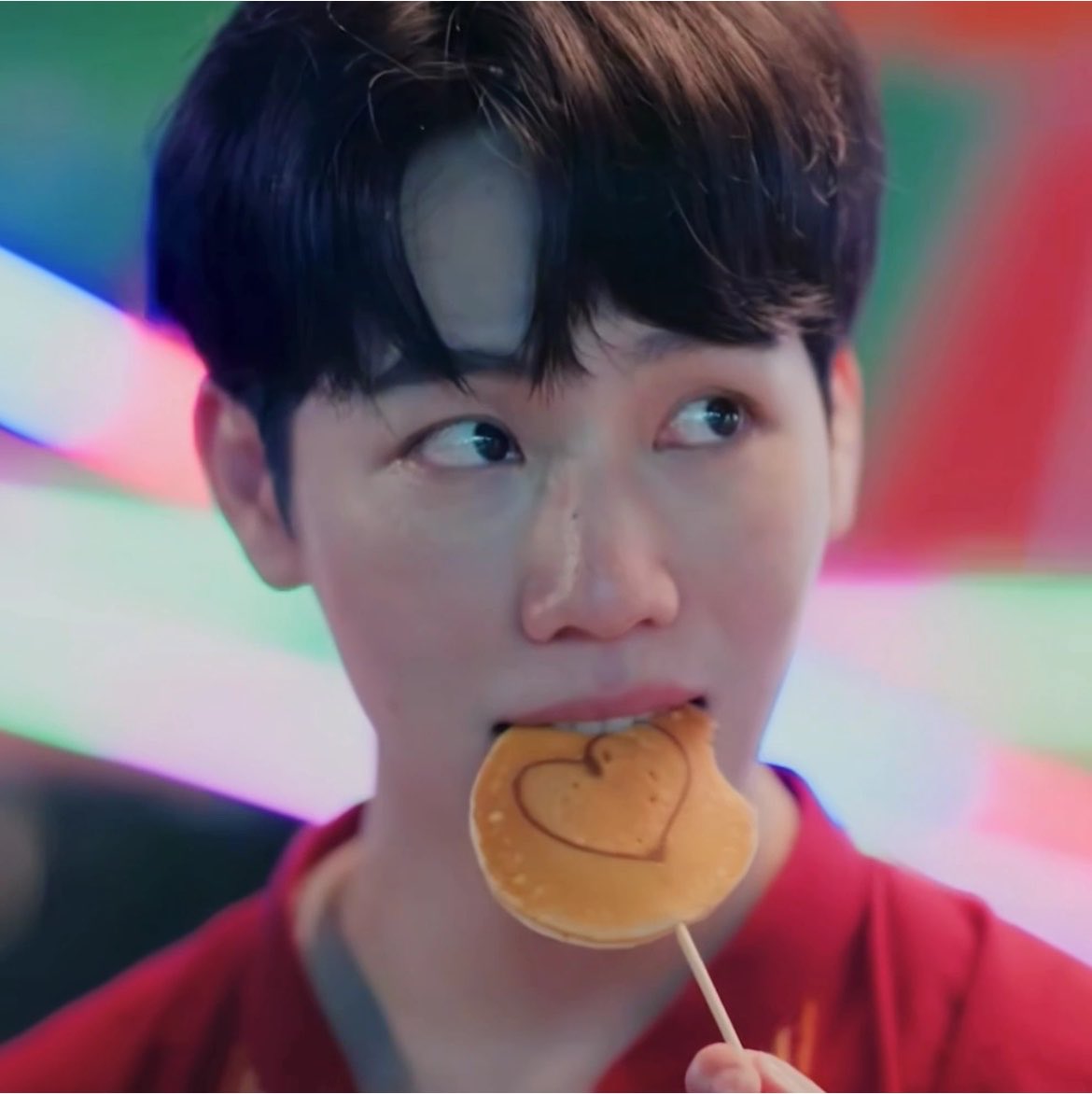 jamkonwar's tweet photo. “ถ้าไม่น่ารักผมก็คงไม่แต่ง” ป้าเข้าใจแล้วตาเธียร์ นุ่มนิ่มมากจิงงเอ็นดูเขายังพี่ ที่รักของพี่นั้น กินเยอะๆจาได้โตๆ เถียงพิเธียร์ไหวหนาลูก🩷🩷🩷🤲🏻

PIL SERIES EP3
#PoliceinLoveEP3 https://t.co/xKMZcHBKmC