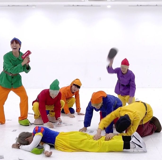 kerosene_7's tweet photo. @msot7bangtan @7everbts613 since halloween is near 🥰

I vote for #ARIASBTS at the 2026 ARIA Music Awards. https://t.co/hdr32lh94X