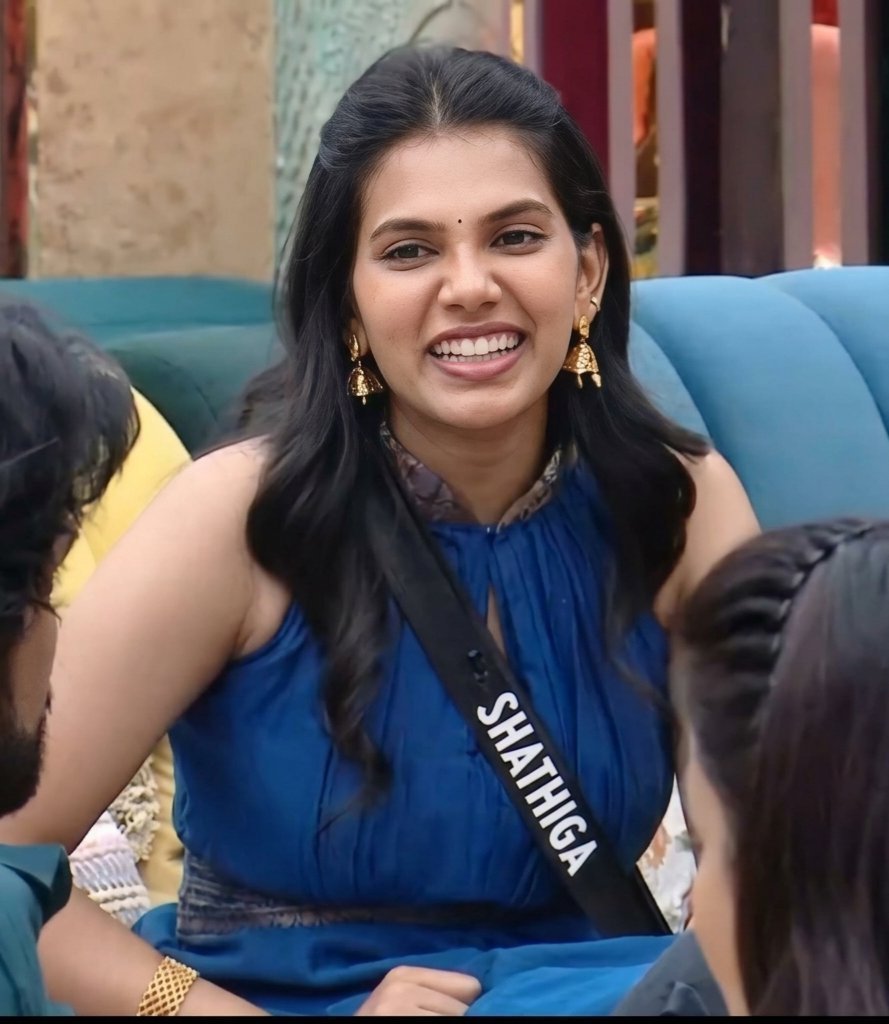 15immu's tweet photo. #BiggBossTamil10 #BiggBossTamil

Seriously #Shathiga va ninaicha romba Kashtama iruku

Paavam Andha Ponnu Normal'a ava enna pannalum hatred Spread pannikittu irukanga inga Oru Sila Group..

Neenga adika adika Ava innum mela thaan varuva. Bookmark panni vechikunga indha Tweet'a.💯 https://t.co/Zi5ZPBkV2a