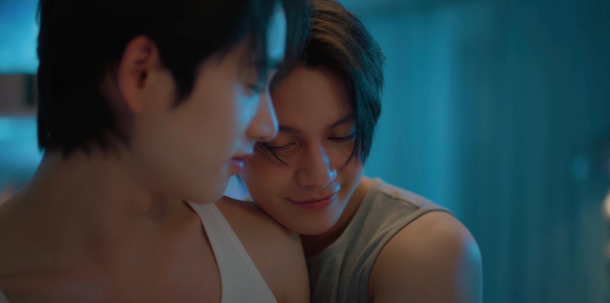 GMMTV's tweet photo. เติมหวานร้อยคับพี่ น้ำตาลไม่มีตกเลย หายใจเกือบไม่ออก เกือบเดรส 💗🫠✨ 
#YouManiacSeriesEP5
@Williamjkp1 @EstRvp https://t.co/l5UXXUP78d