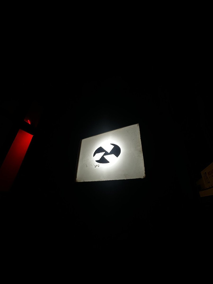 robm0de's tweet photo. Designed an identity for an EDM nightclub https://t.co/Csyv9EsQsX