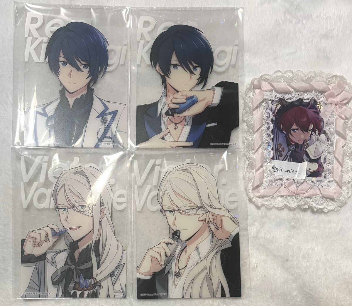 riii_nico_'s tweet photo. 【 譲渡 】 エリオスR タロット風カード 6th Anniversary クリアブロマイド 

譲  アキラ ウィル ブラッド オスカー ♡フェイス ♡ジュニア レン ヴィクター 

求  定価(タロット250/枚)+送料

・郵送でのお取引、譲渡銀行振込
⬇️ https://t.co/G69Bz9MhYn